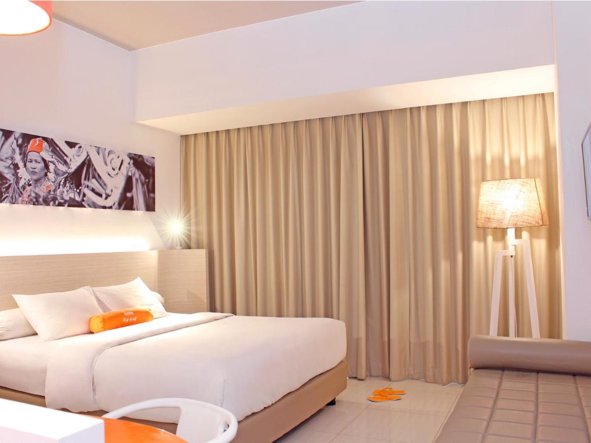HARRIS Hotel Samarinda Buitenkant foto