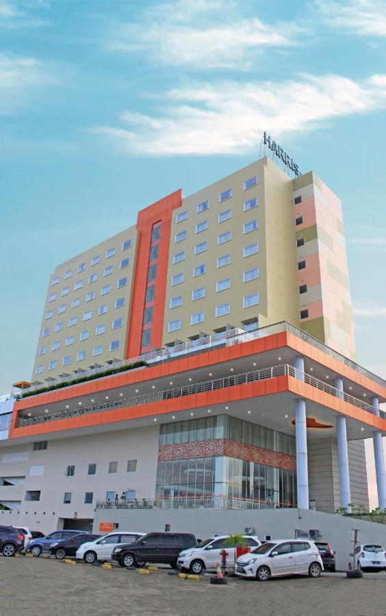 HARRIS Hotel Samarinda Buitenkant foto