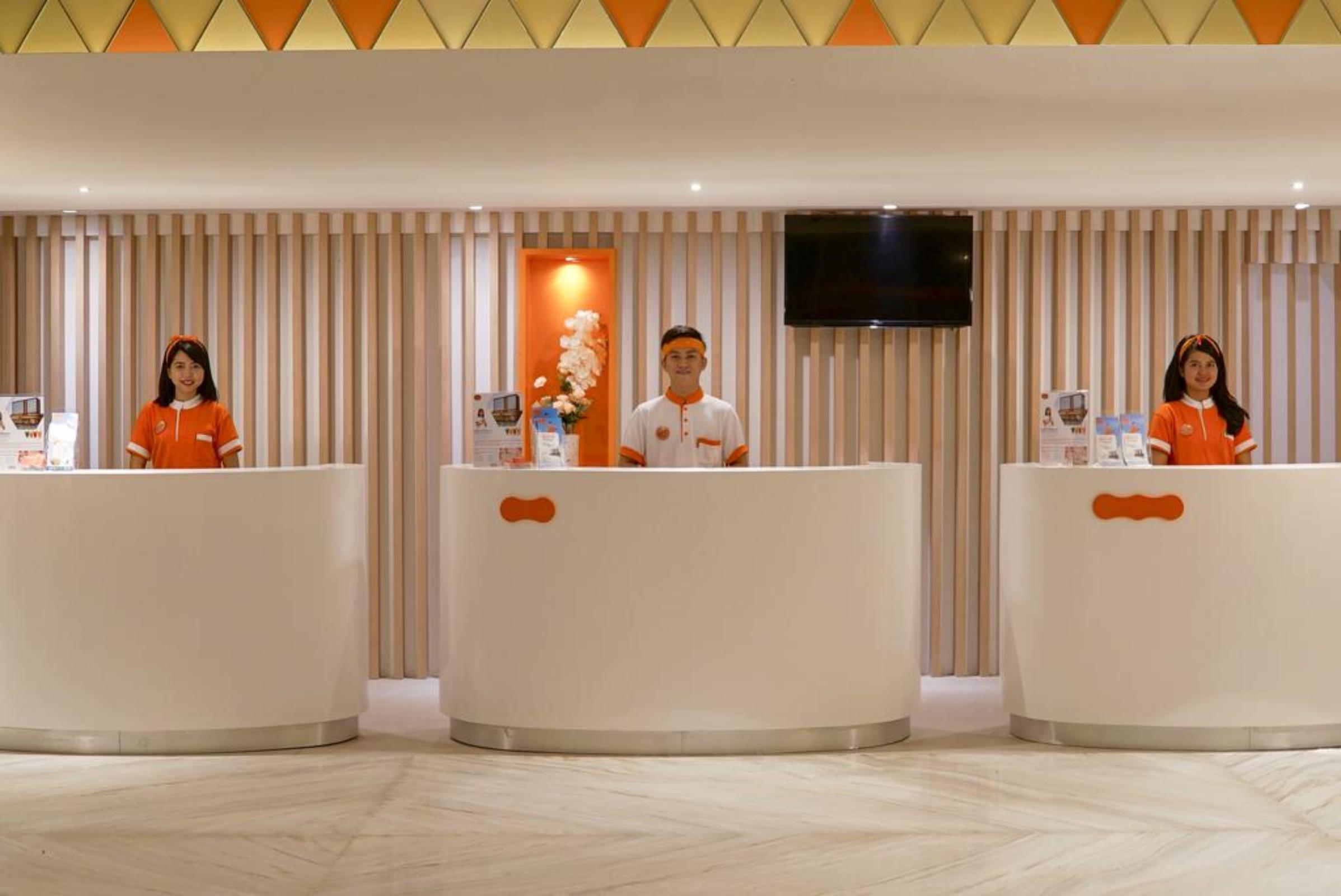 HARRIS Hotel Samarinda Buitenkant foto